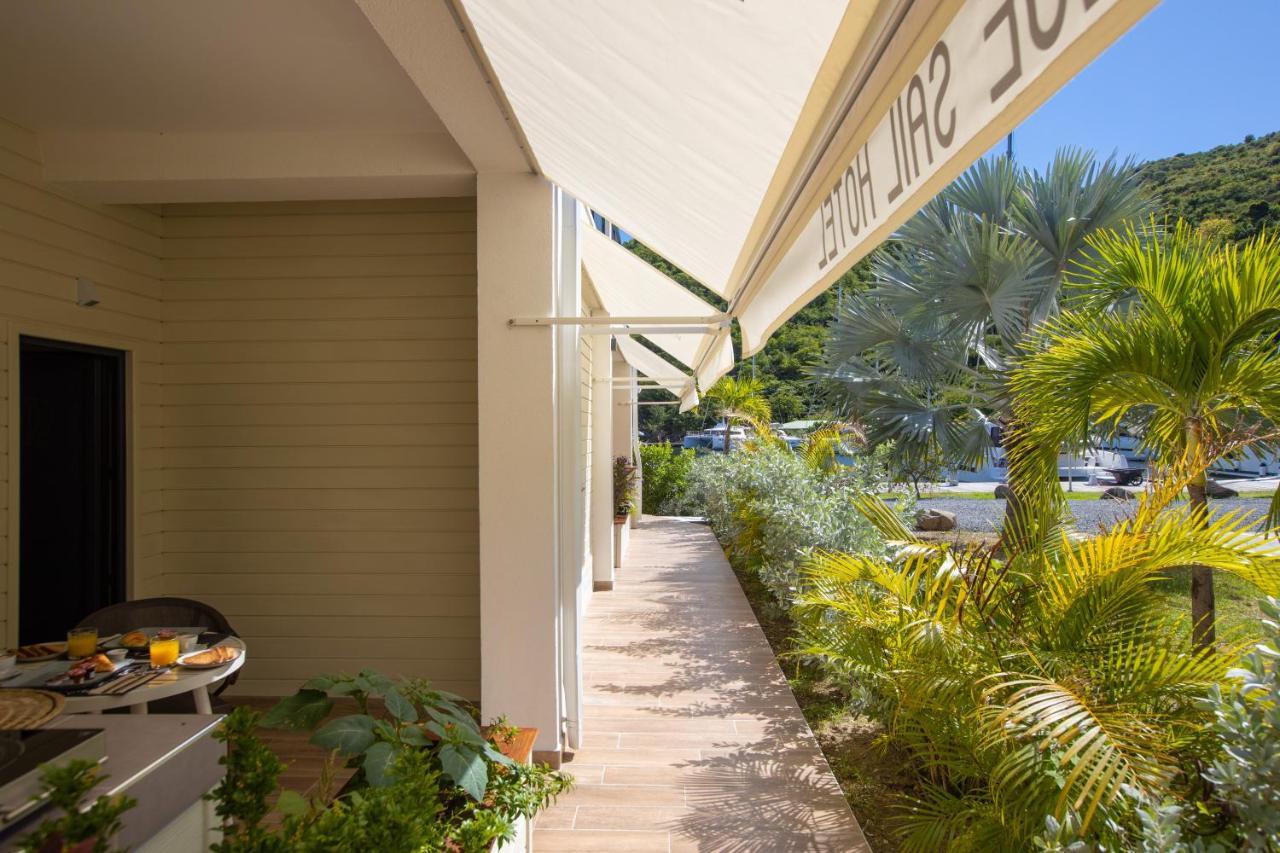 Blue Sail Hotel Anse Marcel エクステリア 写真